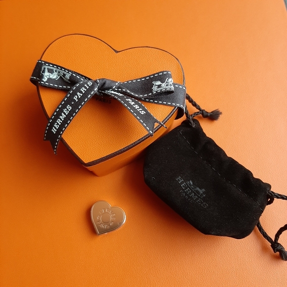 Brand New Hermes Rose Gold Mini Coeur Twilly Ring - Picture 6 of 6